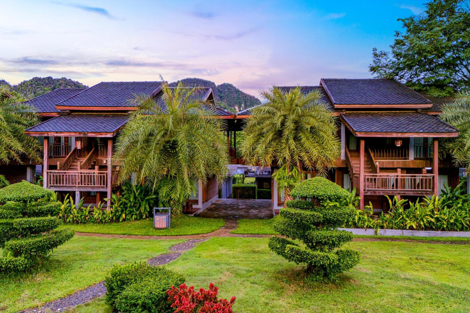 Lisha GrandHotel VangVieng Vang Vieng Exterior foto