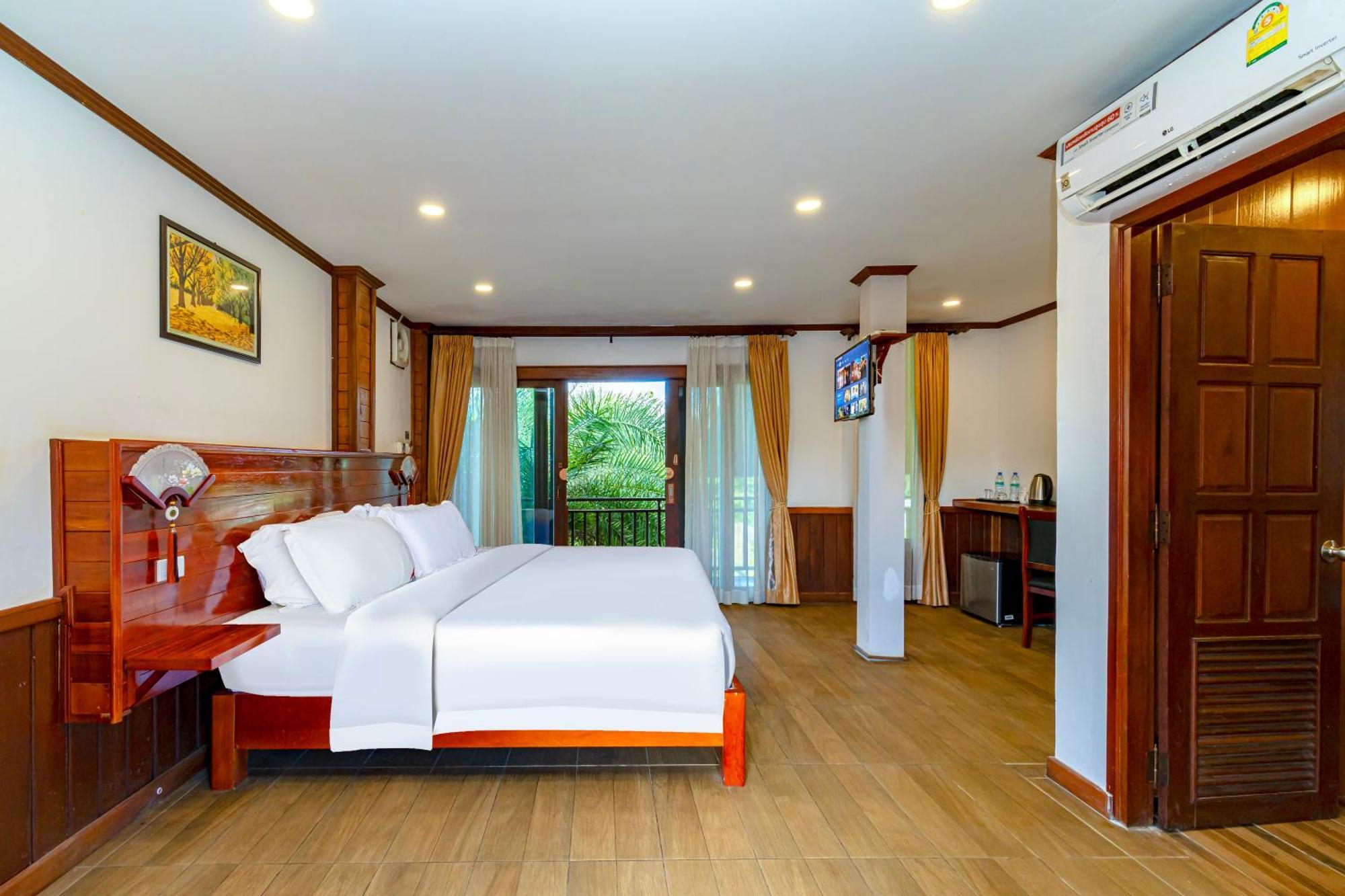 Lisha GrandHotel VangVieng Vang Vieng Exterior foto