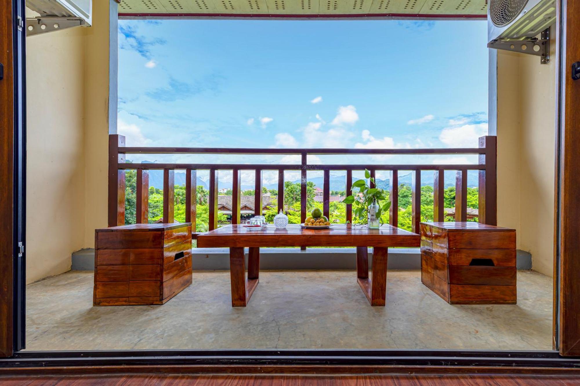 Lisha GrandHotel VangVieng Vang Vieng Exterior foto